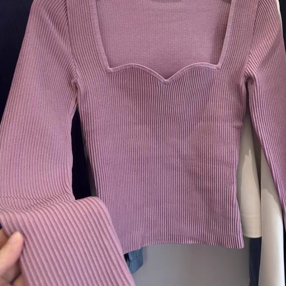 Babaton Sculpt Knit Sweetheart Longsleeve Sweaters - Picture 4 of 6